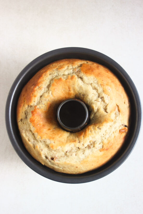 Bundt cake pan with banana cake.